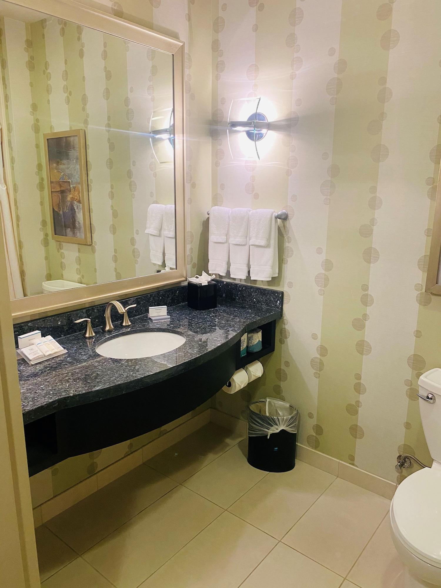 Hilton Garden Inn Ft Worth Alliance Airport Roanoke Bagian luar foto