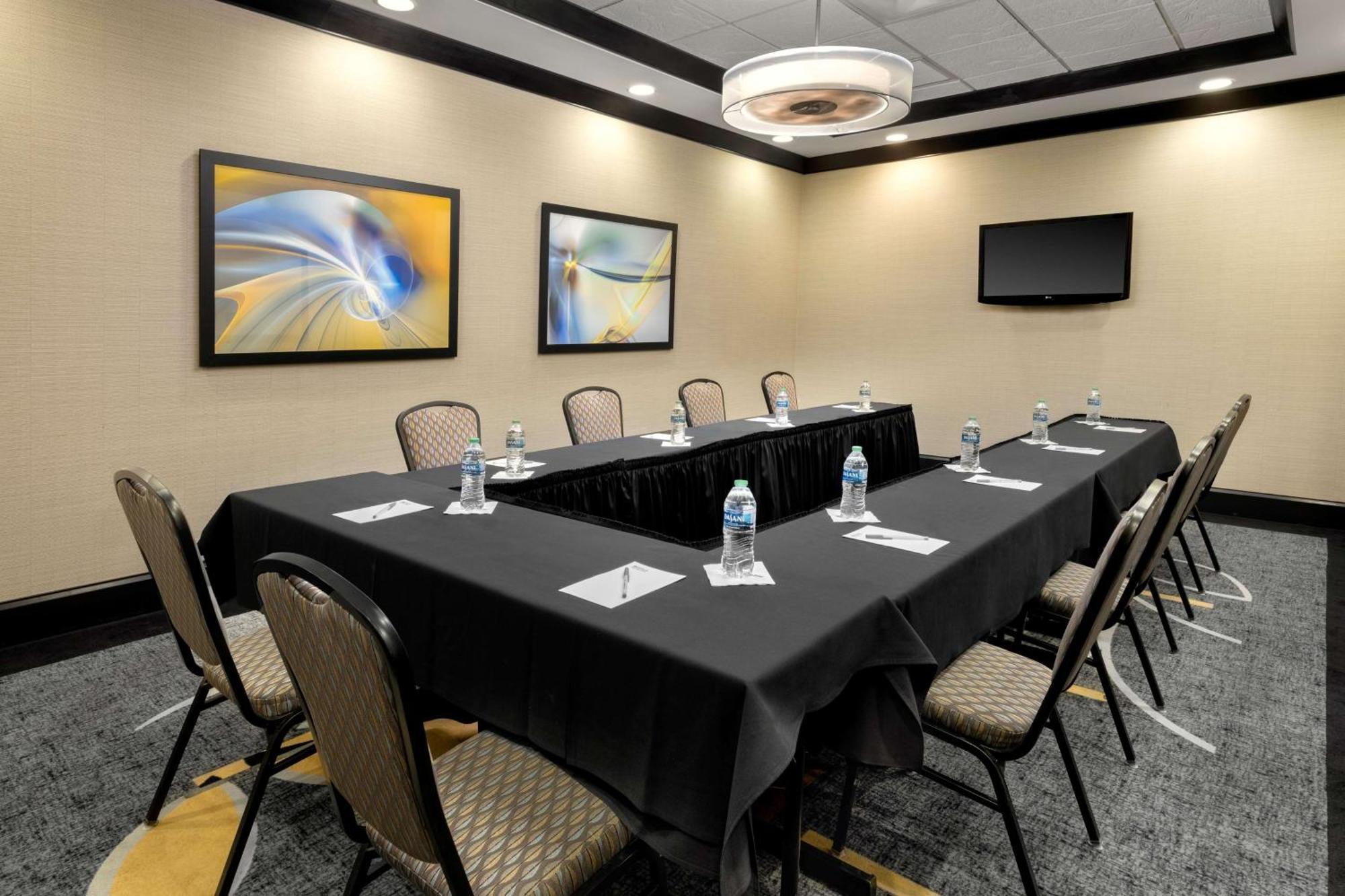 Hilton Garden Inn Ft Worth Alliance Airport Roanoke Bagian luar foto
