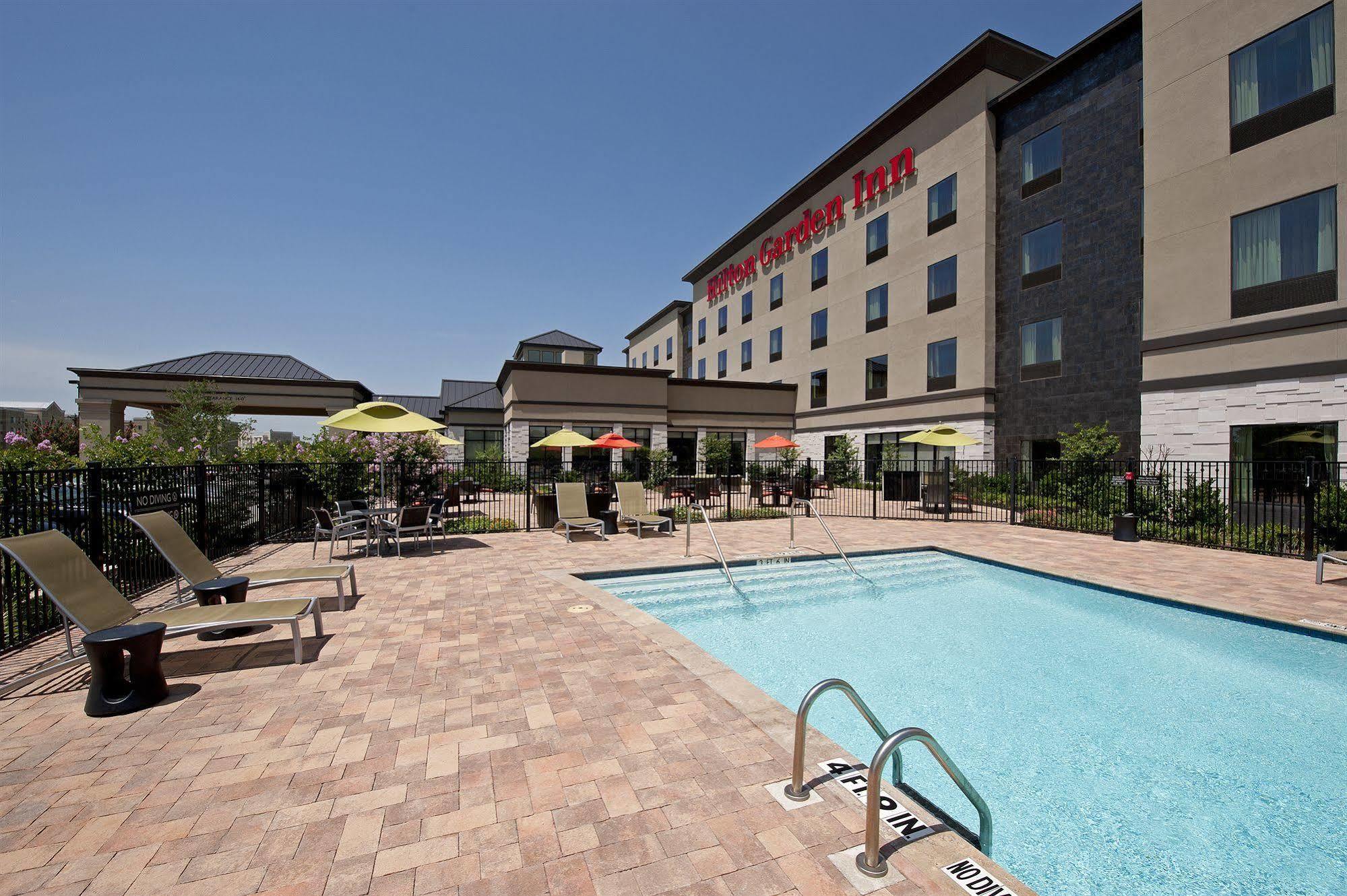 Hilton Garden Inn Ft Worth Alliance Airport Roanoke Bagian luar foto