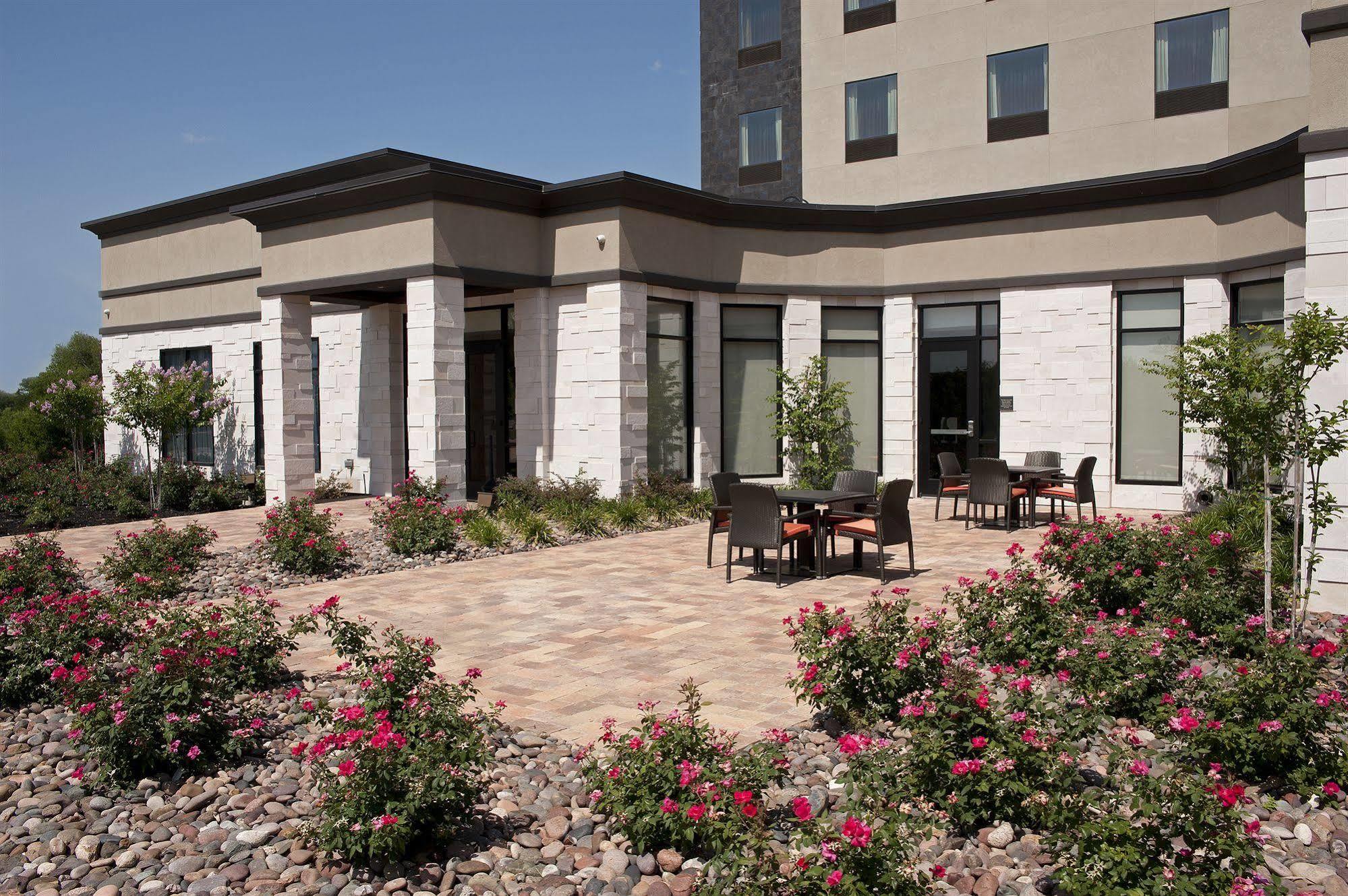 Hilton Garden Inn Ft Worth Alliance Airport Roanoke Bagian luar foto